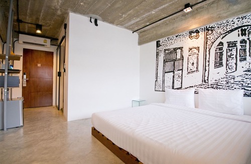 Old Phuket Town Hotel | Quip Bed & Breakfast Phuket Hotel