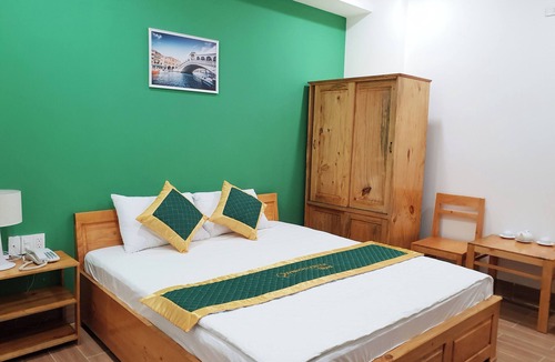 Quy Nhon Hotel | Quy Nhon Center Hotel - STANDARD DOUBLE ROOM - 1 king bed