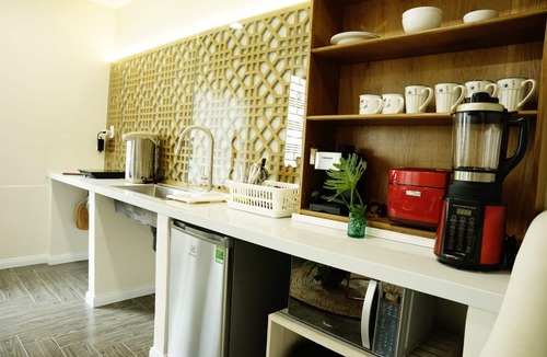District 3 House | RARE Rooftop 1Br Apt Sunny Garden Bacony Bathtub Central D3 Street Food Paradise