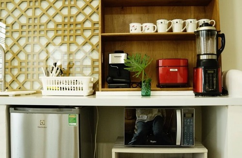 District 3 House | RARE Rooftop 1Br Apt Sunny Garden Bacony Bathtub Central D3 Street Food Paradise