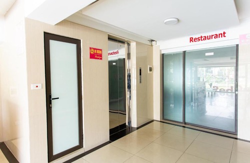 Trung Hoa Nhan Chinh Hotel | RedDoorz Sao Hotel Nguyen Ngoc Vu