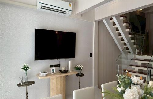 Nong Chaeng Apartment | Residence at 49