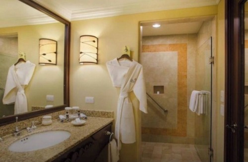 Centro Resort | Resort with 1 bedroom and AC in charming Cabo San Lucas