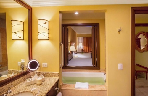 Centro Resort | Resort with 1 bedroom and AC in charming Cabo San Lucas