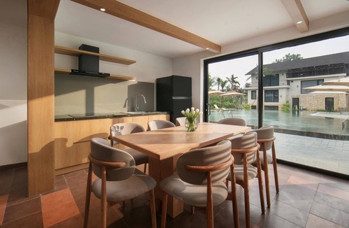 Soc Son Apartment | Rivana Retreat