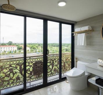 Dong Anh Hotel | Riverside Hotel Đông Anh