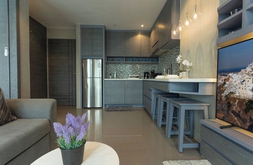 Kamala Apartment | Rooftop Pool Condo Walk to Beach, Gym, Wi-Fi c118