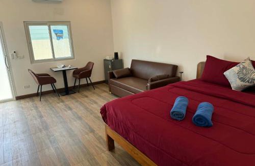 Ban Saiyuan Hotel | Roomz at Rawai