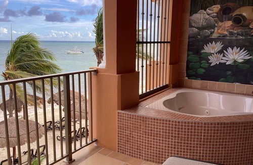 Puerto Juarez Resort | Royal haciendas 2-bedroom resort in delightful Playa del Carmen ocean view