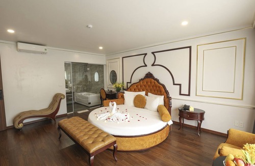 Ha Dong Hotel | Royal Văn Phú Hotel