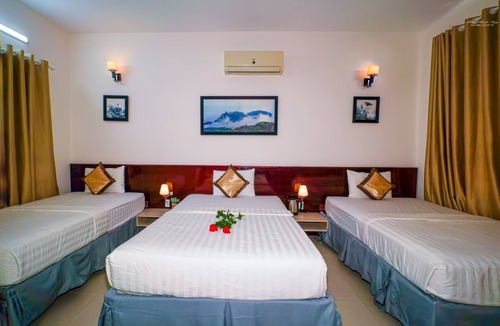 Con Son Hotel | Ruby Hotel