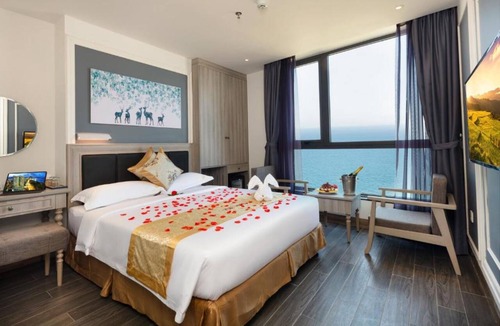 Tran Phu Beach Hotel | Ruby Luxury Hotel
