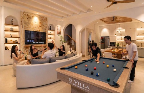 Bai Chay Villa | S Villa Ha Long - City Center, Near Beach - 6BR Private Villa with Pool, Jacuzzi, Sauna, Karaoke