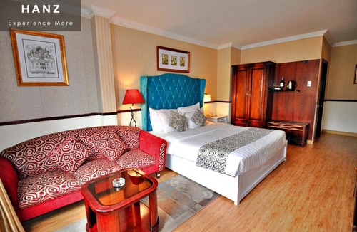District 10 Hotel | S79 Sunflower Hotel & Spa
