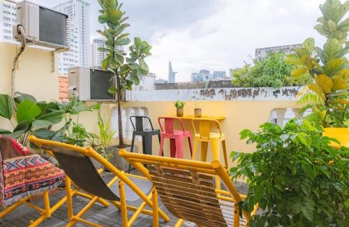District 4 Hostel | Saigon Authentic Hostel - Local Vibes and Experiences, Free Menu Breakfast, Gym & Rooftop