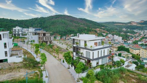 Bai Chay Villa | SALLY HUONG VILLA - Venue Travel