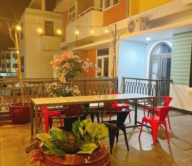 Rach Gia Hotel | SAN HÔ ĐỎ HOSTEL - CAFé