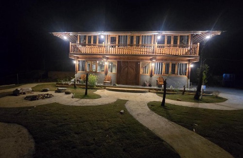 Hau Thao House | Sapa Hmong Culture Homestay and Trekking tour