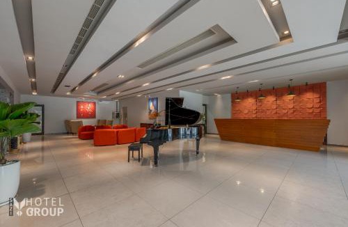 Phu Nhuan Hotel | SAZI Parlia Hotel - Free Nails HairWash n Airport