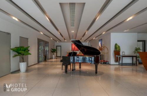 Phu Nhuan Hotel | SAZI Parlia Hotel - Free Nails HairWash n Airport