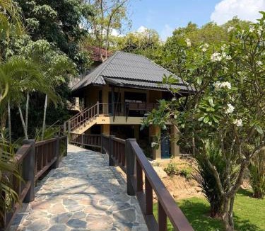Maret Hotel | Secret Cottages Chaweng Noi
