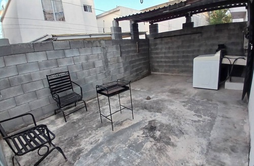 Guadalupe House | Semi-furnished 2-bedroom, 1-bathroom house just a minute from the airport