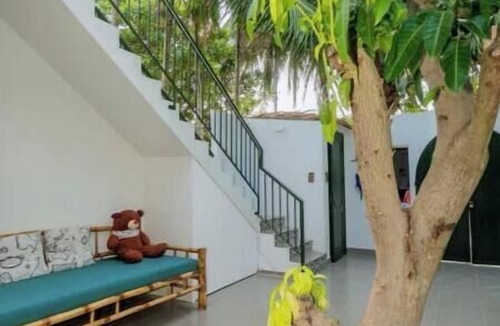Cam An House | Shadyside 3:Step to the beach House [private house