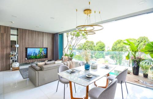 District 3 Apartment | Sky Villas With Private Pool In Center