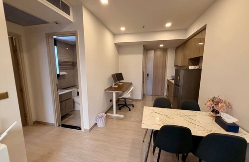 Rama 9 Apartment | Spacious 2 Bed w/Pool, Sauna & Gym, 300m from MRT