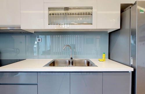 Ngoc Khanh Apartment | Spacious 3-bedroom apartment with WiFi, AC in Vinhomes Metropolis