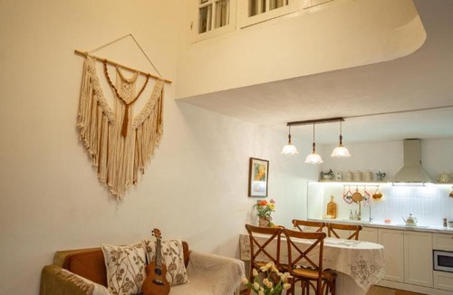 Trang Tien Apartment | Spacious and Quiet Apartment 2 bedrooms just 1 minutes to Hanoi centre