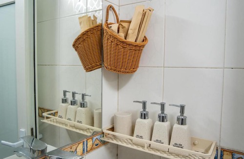 Trang Tien Apartment | Spacious and Quiet Apartment 2 bedrooms just 1 minutes to Hanoi centre
