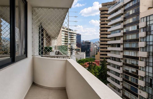 Los Morales Condo | Spacious Polanco Condo w/A/C & Balcony