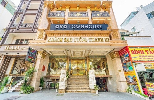 District 10 House | Spacious Suite Stay | Walk to Children Hospital 1
