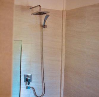 Huong Thuy House | Spacious view house 2BR