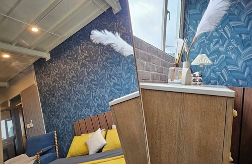 Ho Chi Minh City Apartment | Spacious 8-bedroom apartment with AC in beautiful Thành phố Hồ Chí Minh