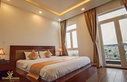 Long Khanh Hotel | Spring Garden Hotel