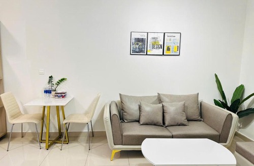 Tan Qui Dong Hotel | SS Home Sunrise City Premium