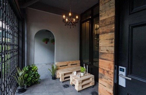 Phra Borom Maha Ratchawang House | Standard Twin Room 1.4 km from Grand Palace