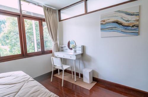 Ekkamai Villa | Stay Ekkamai - Private Pool villa, Central Bangkok