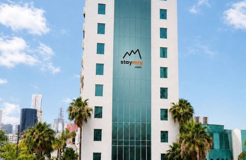 Monterrey Apartment | Stay MTY San Agustín Estudio con alberca y estacionamiento en San Pedro.