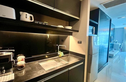 Patong Apartment | Studio Apartments With Shared Pool Near Patong Beach