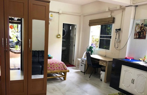 Wichit Apartment | Studio in 2 steps from sandy beach
