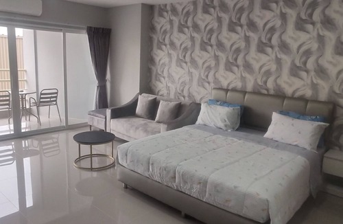 Pattaya Bay Apartment | Studio with Balcony