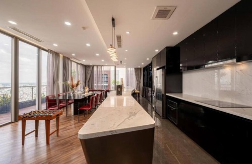 Bach Dang Riverside Apartment | Stunning Penthouse in the City Centre