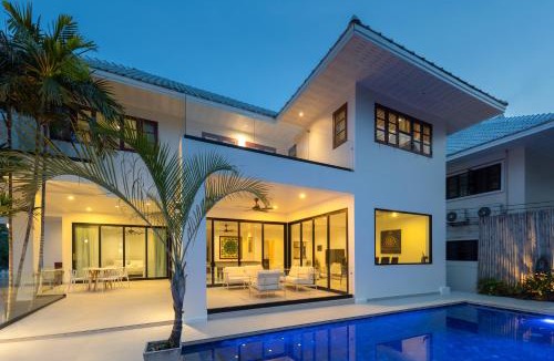 Hua Hin Villa | Stunning villa with pool and tropical garden