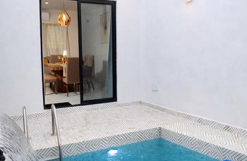 Piedras Negras Apartment | Suite de Lujo -Alberca Privada - 5 min USA - Emporio Diamante 2