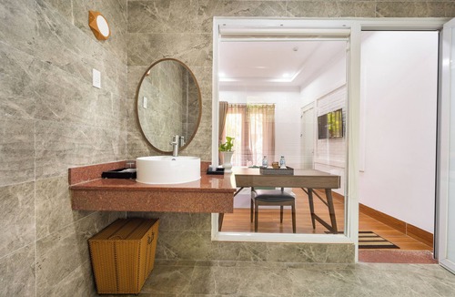East Ham Tien Beach Hotel | Sunday Lotus Garden Resort By The Sea Mui Ne