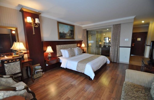 District 10 Hotel | Sunflower Hotel