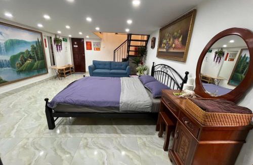 Hang Buom Apartment | Sunny Balcony